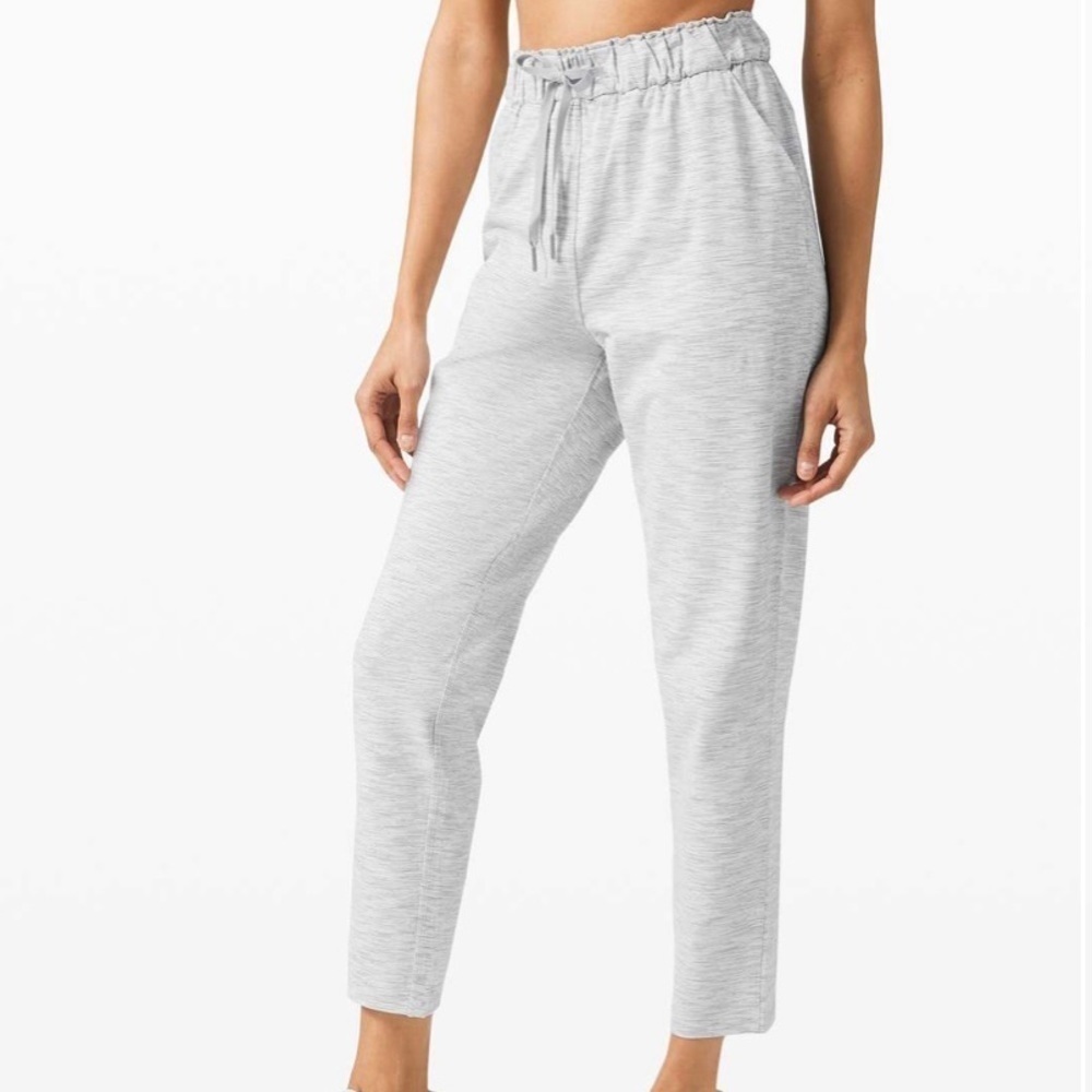 Sz2 Lululemon Keep Moving Pant HiRise in Wee are fr space nimbus battleship VGUC